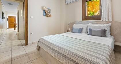 Spetses Center Comfy Apartment