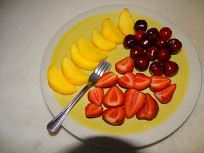 Petit déjeuner complet compris tous les jours