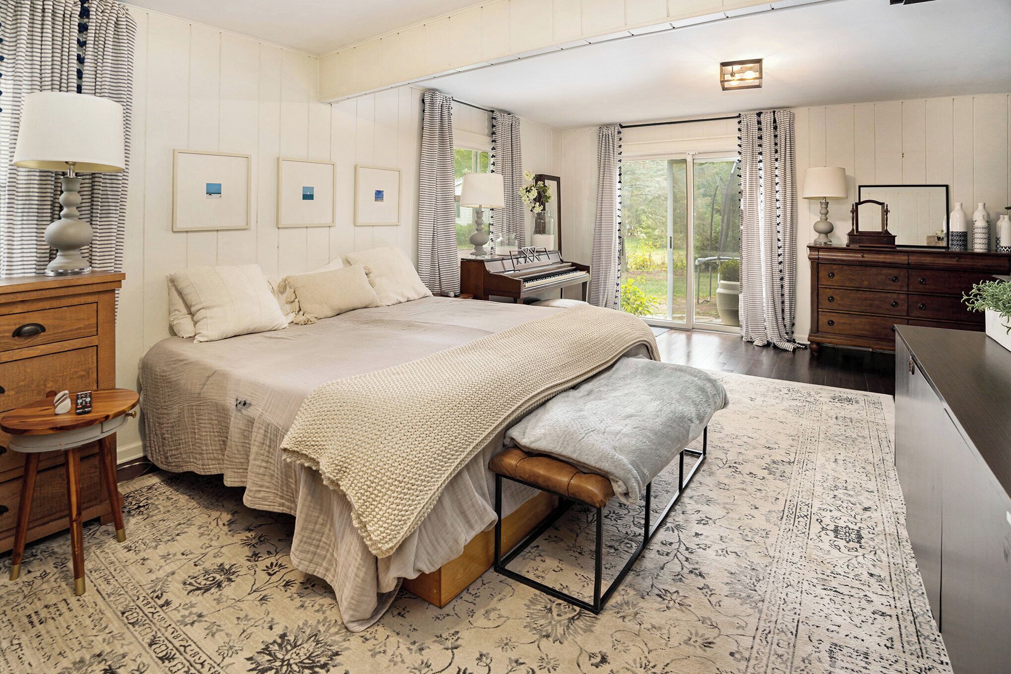 3 chambres, fer et planche à repasser, accès au Wi-Fi (inclus)