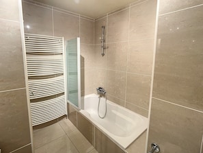 Apartment | Badezimmer