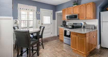 Luxury on Back Cove - Three Gables