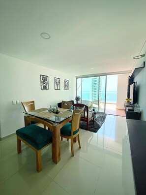 Dining - BEAUTIFUL APARTMENT IN FRONT OF THE SEA IN CARTAGENA! (Cartagena de Indias)