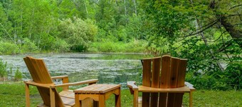 Singing Frog tiny home/spa/breakfast