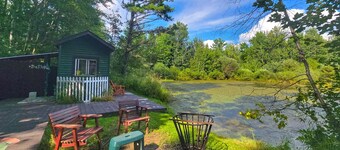 Singing Frog tiny home/spa/breakfast