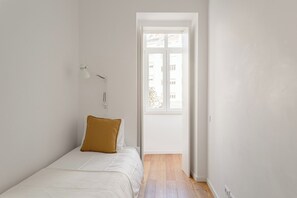 2 chambres, fer et planche Ă repasser, accĂšs Ă Internet, literie fournie