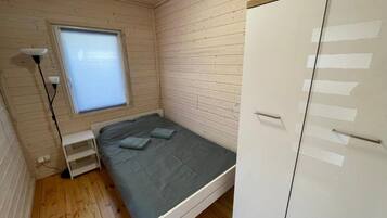 1 bedroom, individually furnished, bed sheets