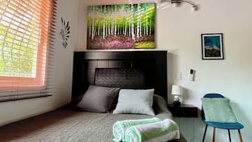 1 bedroom, iron/ironing board, free WiFi, bed sheets