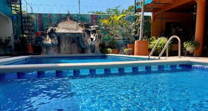 Le Colibri • 1 min Beach • Pool • Cozy & AC