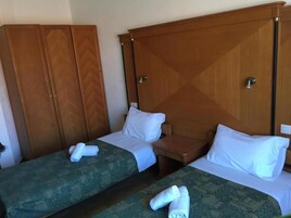 Wifi gratis y ropa de cama 