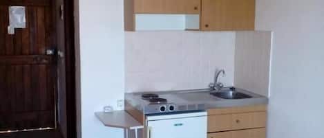 1 habitación, wifi gratis y ropa de cama