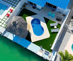 Piscine extérieure, piscine chauffée