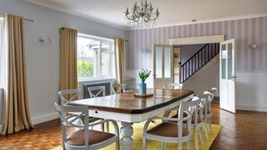Cottage | Dining - 4 Bedroom Cottage in Crimplesham, No Deposit (King's Lynn)