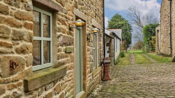 Cottage | Exterior