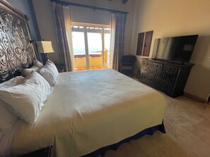 Family Villa, Ocean View - Montecristo Villa (Cabo San Lucas)