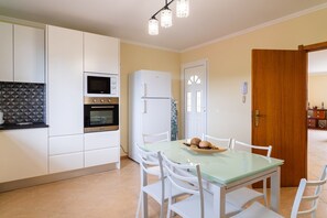 Dining - GuestReady – Charming Getaway by Madeira's Nature (Santana)