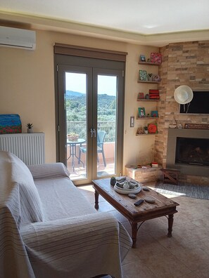 TV connectée, cheminée