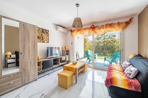 Apartment | 1 bedroom, bed sheets - Modern Studio - AC - 2P - Cannes (Cannes)