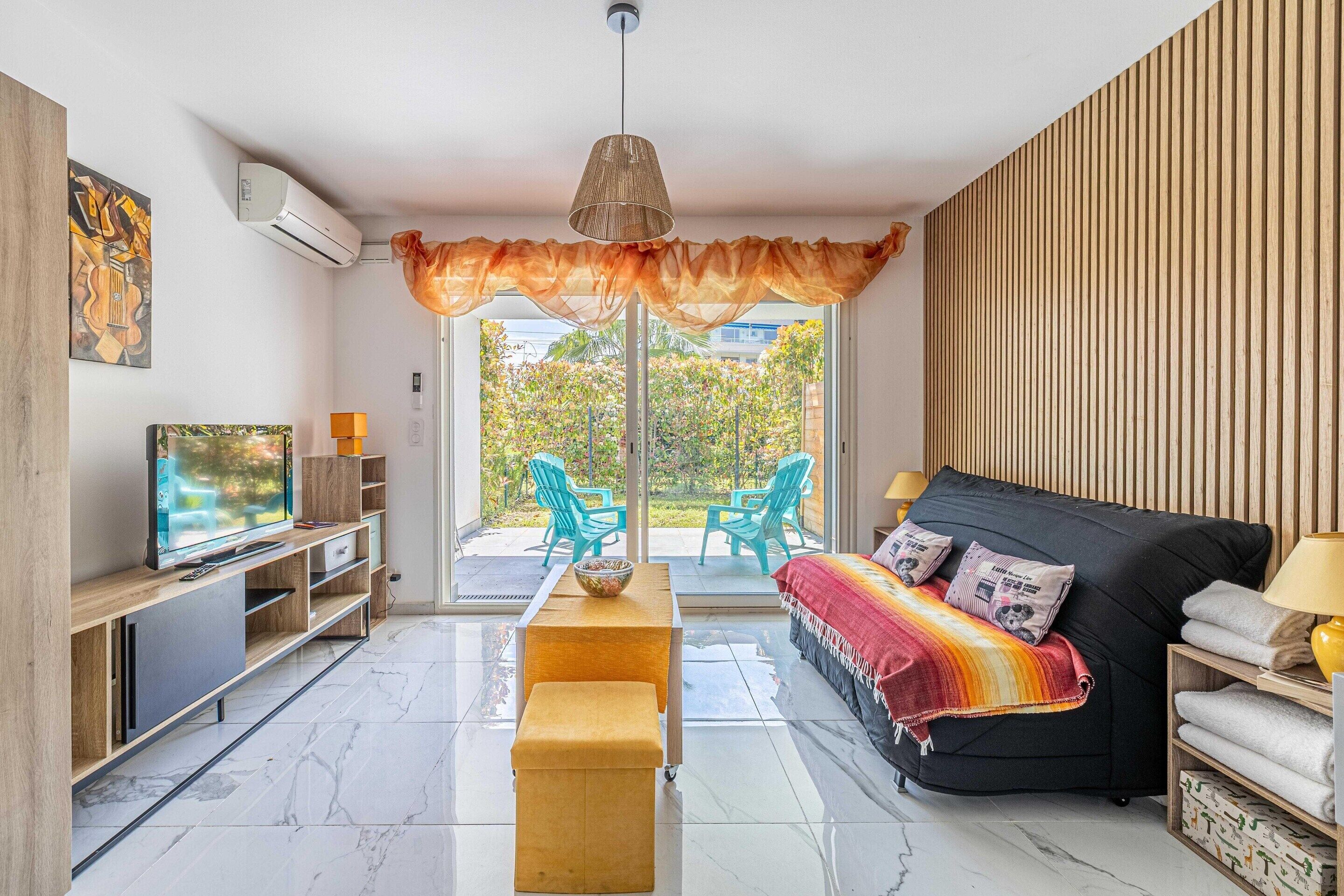 Apartment | Living room