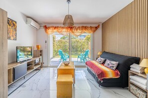 Apartment | Living room - Modern Studio - AC - 2P - Cannes (Cannes)
