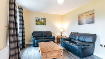 Cottage | Living area