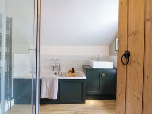 Shower - Glan yr Afon (Tywyn)