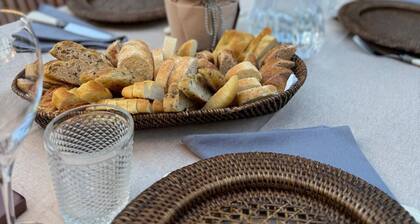 MELARANCIO HOME in the Tuscan countryside a few kilometers from Florence