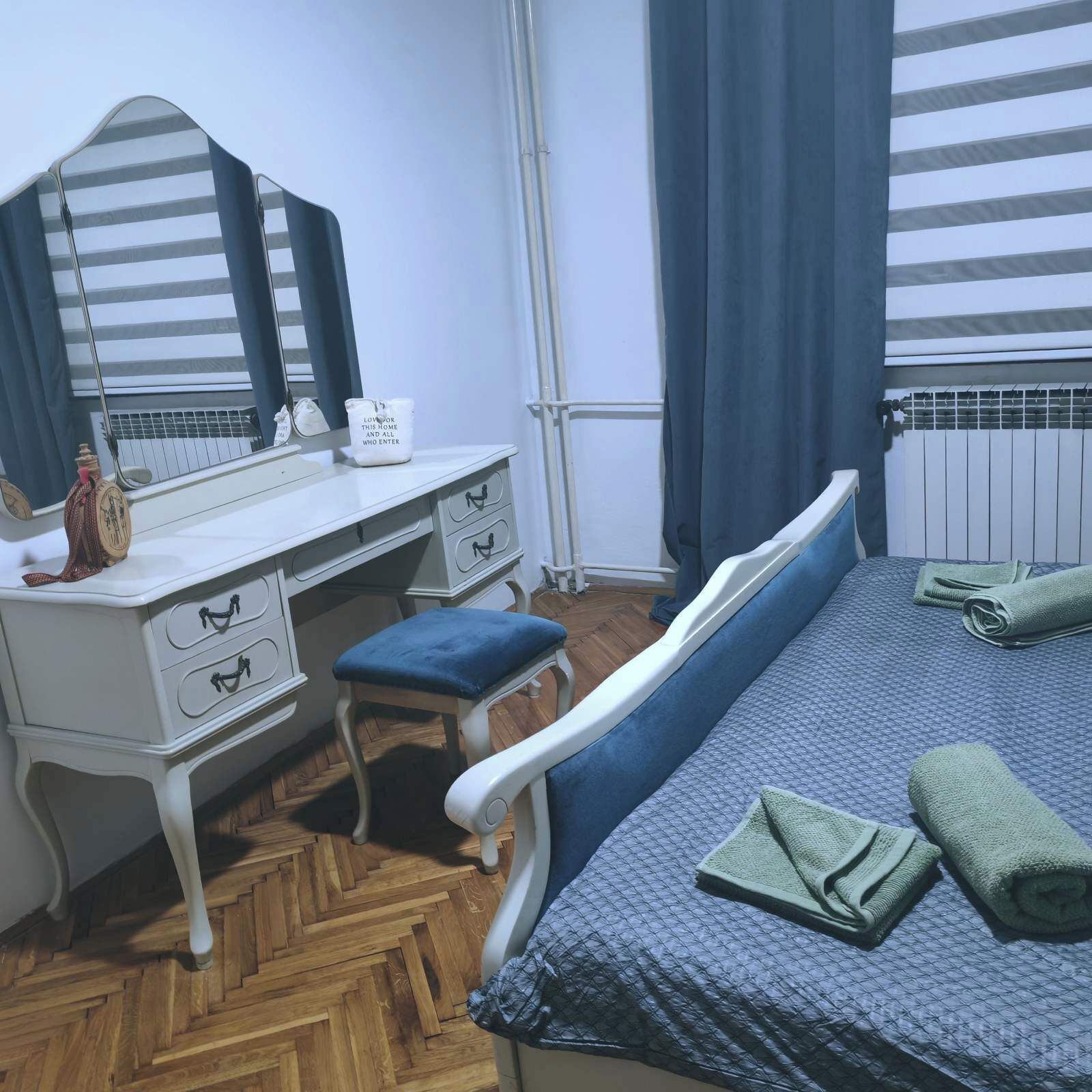 2 Schlafzimmer, Zimmersafe, Bügeleisen/Bügelbrett, WLAN