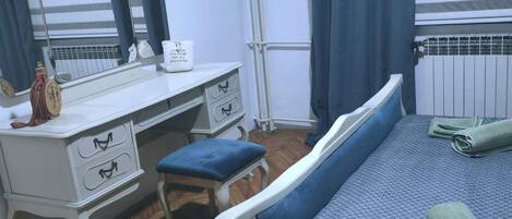 2 bedrooms, in-room safe, iron/ironing board, WiFi