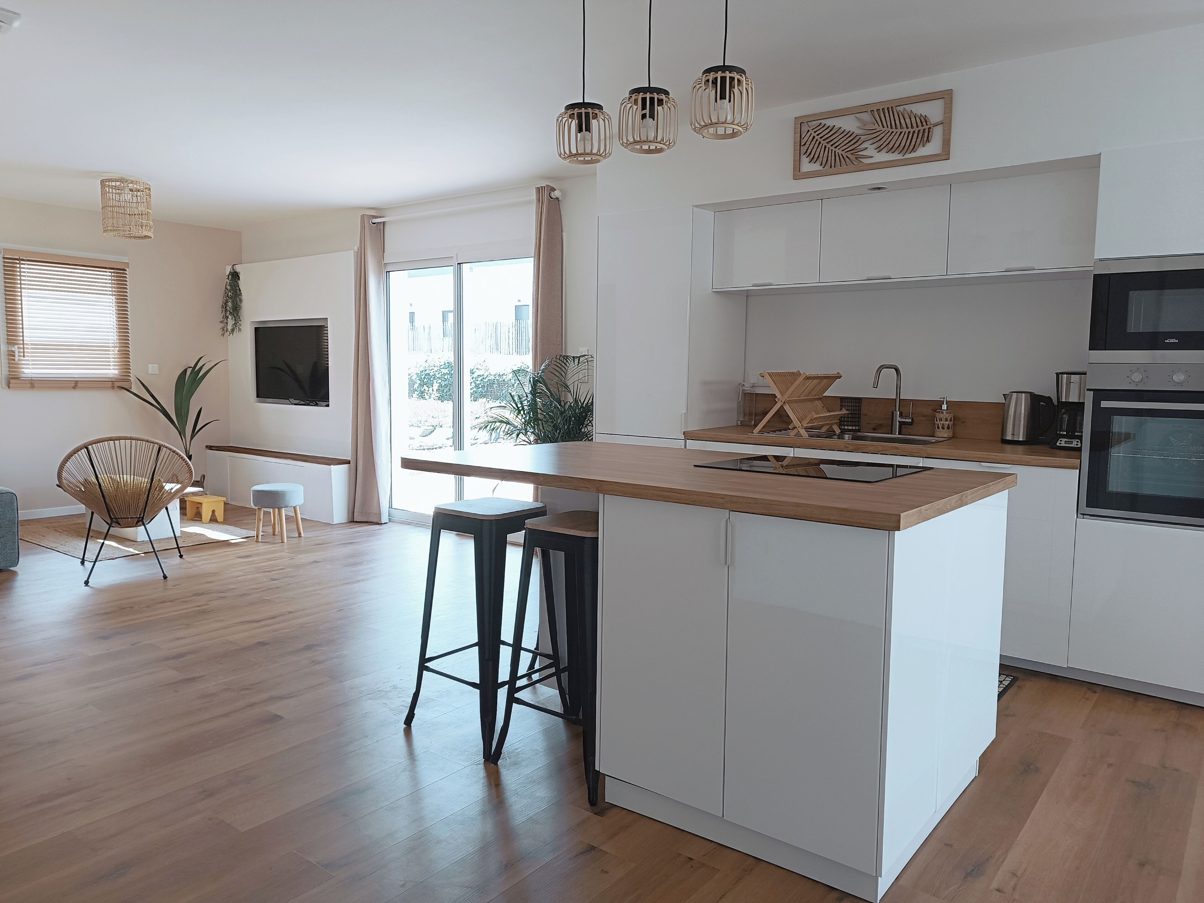 Frigorífic, microones, forn i placa de cuina 