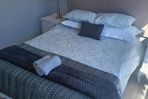 In-room safe, iron/ironing board, travel crib, free WiFi