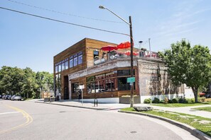 View from property - The Comma by Kasa (Denver)