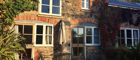 Cottage | Ngoại thất