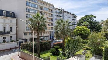 Apartment | Pemandangan dari hartanah