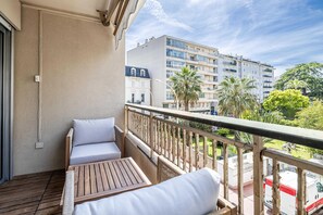 Apartment | Balcony - Elegant Apartment - Ac-4p - Cannes (Cannes)