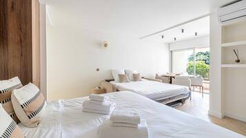 Apartment | Seterika/papan seterika, cadar katil