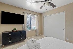 3 Schlafzimmer, Bügeleisen/Bügelbrett, Reisekinderbett, kostenloses WLAN