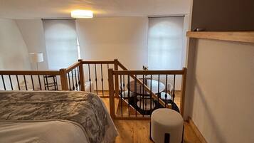 1 slaapkamer, een strijkplank/strijkijzer, wifi, beddengoed