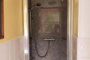 Bathroom - Todmorden Old Stables in the heart of the Pennines (Todmorden)