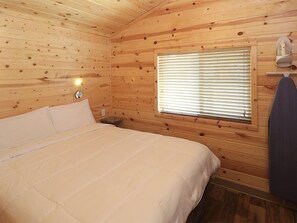 Double or Twin Room, Multiple Beds | Free WiFi, bed sheets - Sun Outdoors Salt Lake City (North Salt Lake)