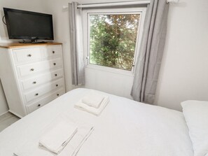 2 bedrooms, individually decorated, individually furnished, free WiFi - No. 29 Wyndham Hall (Cockermouth)