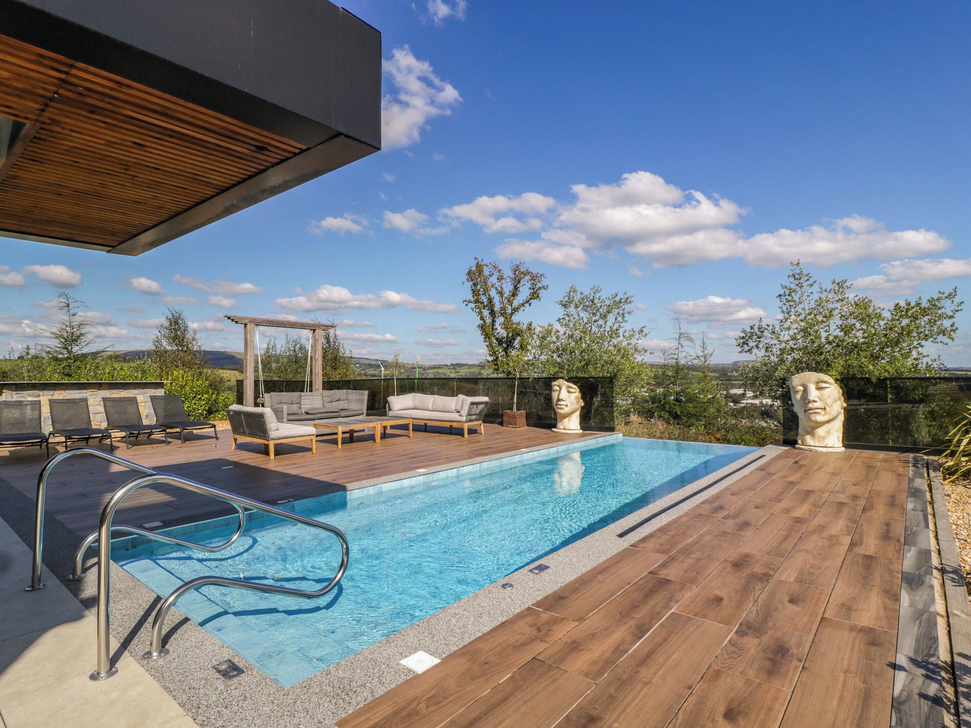 Cottage | Piscina | Piscina all'aperto
