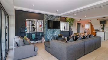 Cottage | Living area