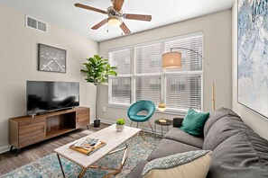 Room - Kasa Dallas Apartments Near SMU (Dallas)