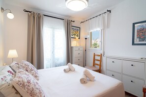 Room - Apartment in Nerja Near Carabeo Beach (Nerja)