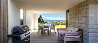 Ligar Escape - Golden Bay Holiday Home