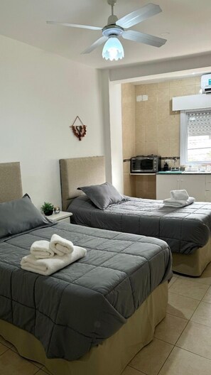 คอมฟอร์ทสตูดิโอ, วิวเมือง | พื้นที่ทำงานแบบใช้แล็ปท็อป, Wi-Fi ฟรี