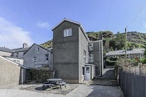 Cottage | Exterior