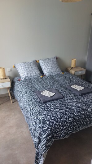 3 chambres, Wi-Fi gratuit, draps fournis