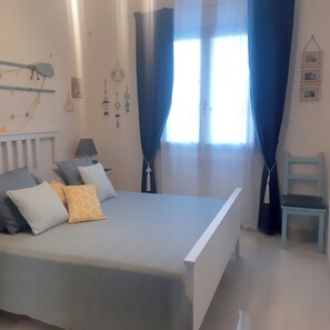 1 chambre, fer et planche à repasser, Wi-Fi, draps fournis