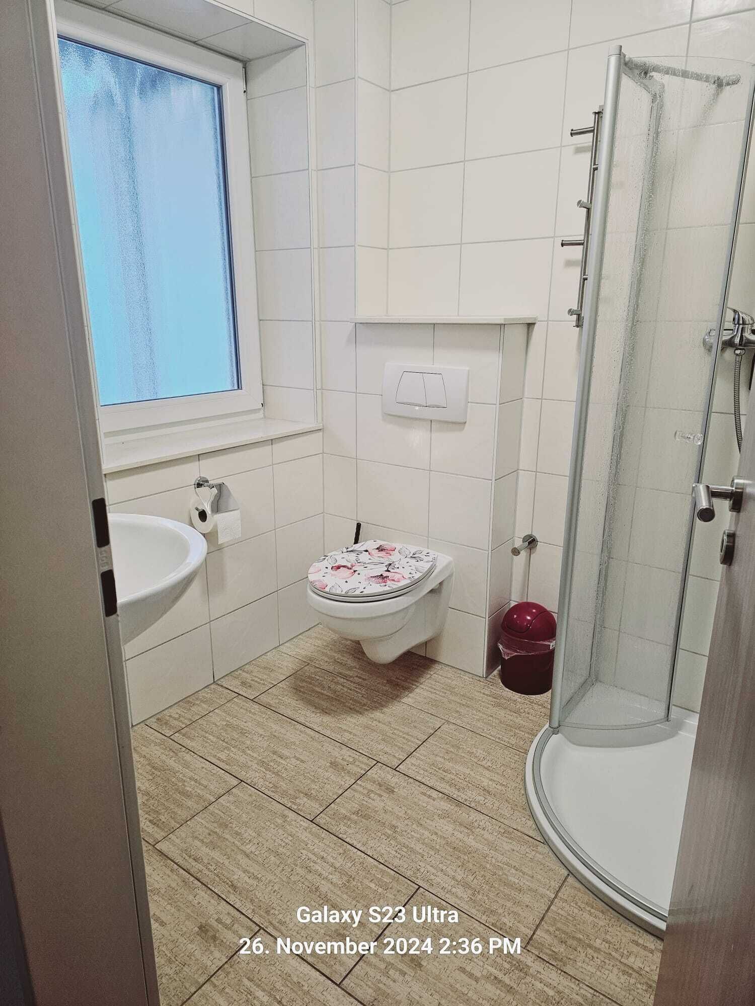 Standard Double Room | Bathroom